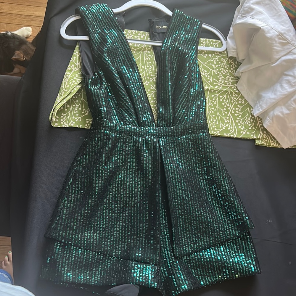 Fancy green sparkly cocktail dress
